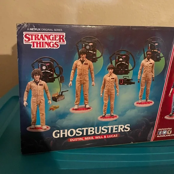 Stranger things ghostbusters McFarlane toys